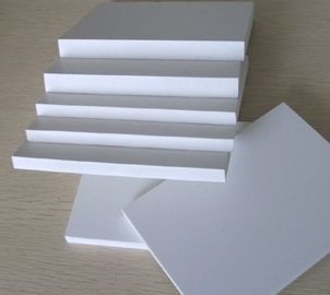 厚さ5mm 10mmポリ塩化ビニールの泡板シートの白い家具白いポリ塩化ビニール シート