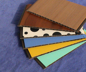 良い価格 バルコニー 1.5-4kg/Sqm のための薄板にされた低下のプラスチック天井板 オンライン