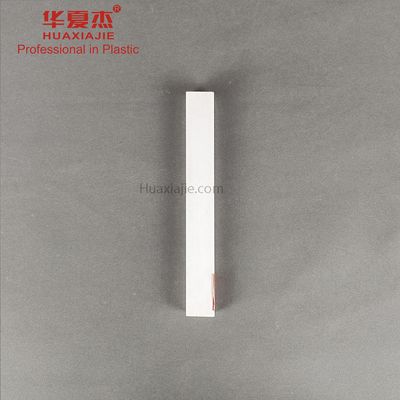 良い価格 Huaxiajie生存破裂音部屋のための高い光沢のあるポリ塩化ビニールの天井のコーニス型 オンライン