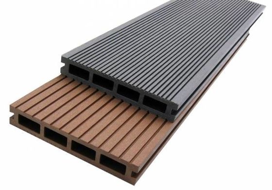 良い価格 2.9m 148mm WPCのスリップ防止合成のDecking 140mm空WPCの合成のデッキ ボード オンライン