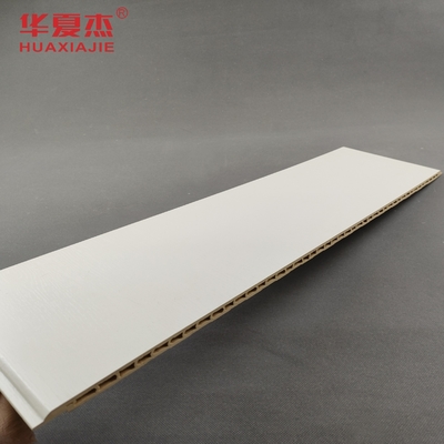 防水 パーソナライズされたWPC壁面 600mm X 9mm 外装