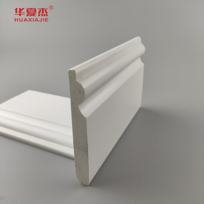 高品質の pvcベース 鋳造 白い滑らかな表面 95x12mm pvc スコート 室内装飾