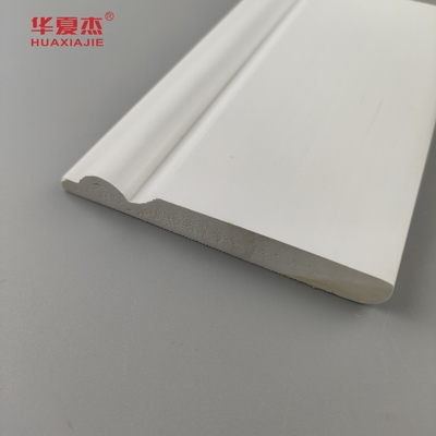 高品質の pvcベース 鋳造 白い滑らかな表面 95x12mm pvc スコート 室内装飾