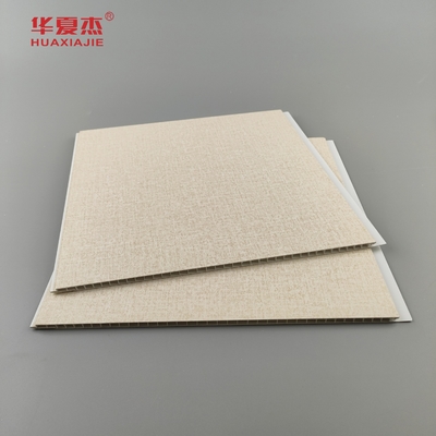 新しいデザイン 層状 250x5mm pvc 壁パネル 木の穀物 天井パネル 内外装飾