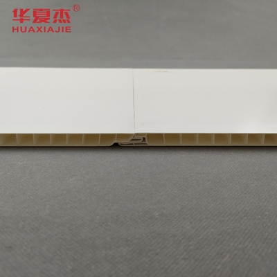 防水 白色 PVC 壁パネル 250mm 幅の住宅改装プロジェクト