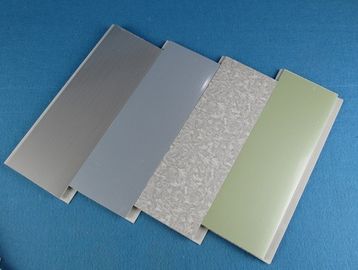 良い価格 ポリ塩化ビニールの台所のための商業台所壁パネルのプラスチック壁版 オンライン