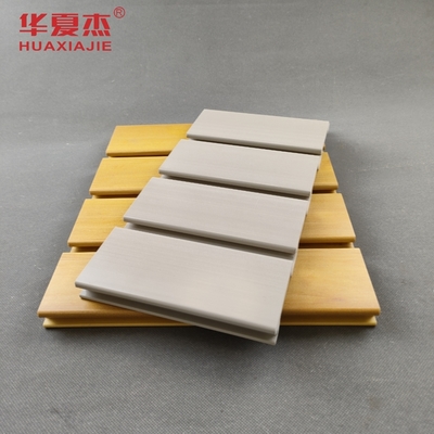 良い価格 300mm X 17mm PVC スラットウォールパネル PVC ガレージ壁面 内装装飾 オンライン