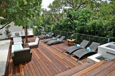 良い価格 屋外 WPC の Decking ASA の共押出し、耐火性の人工的な Decking オンライン